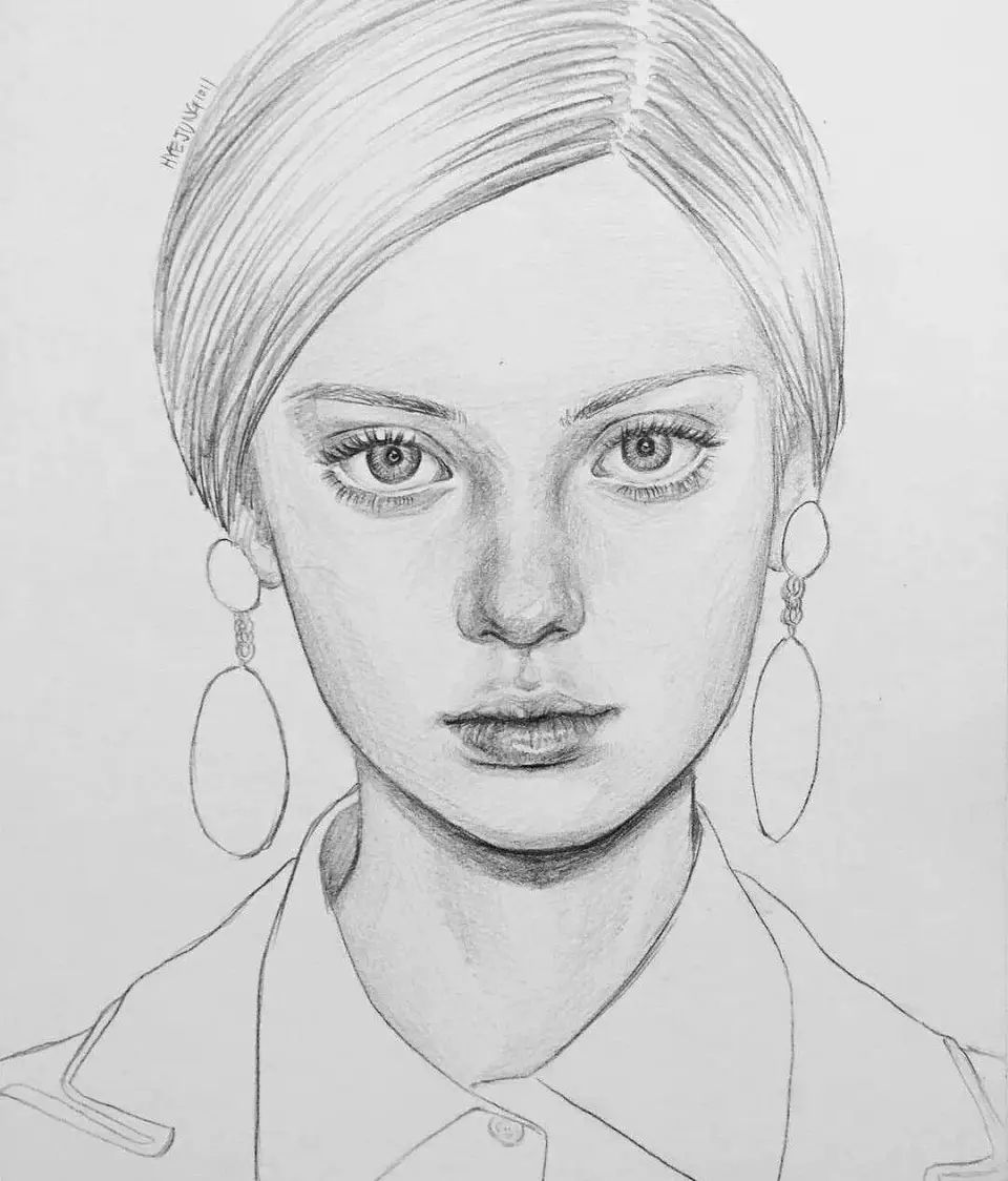 Портрет анфас карандашом